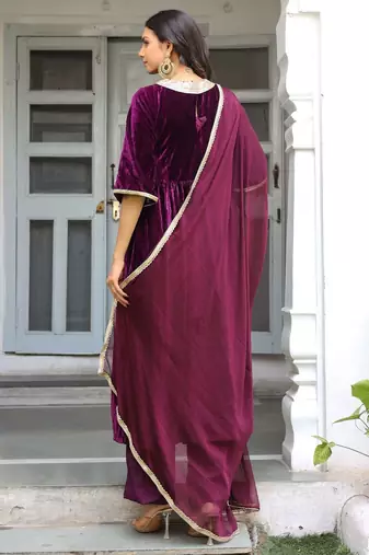 Women solid anarkali kurta with palazzos & dupatta