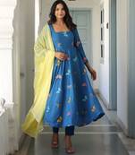 Women ethnic motifs embroidered kurta with trousers & dupatta