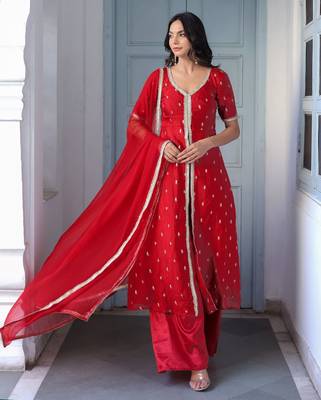 Women solid cotton thread work kurta with trousers & dupatta 1