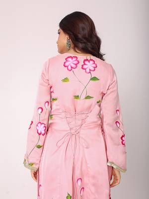 Floral printed kurta set with dupatta 3