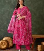 Women rani pink printed kurta set with dupatta