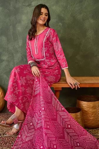 Women rani pink printed kurta set with dupatta