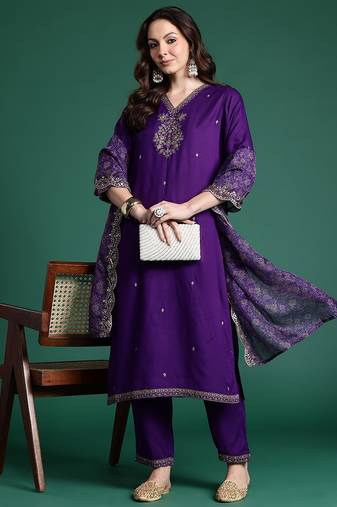 Women purple embroidered kurta set with dupatta