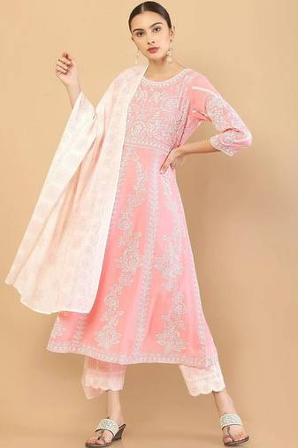 Elegant  pink kurta set with contrast dupatta