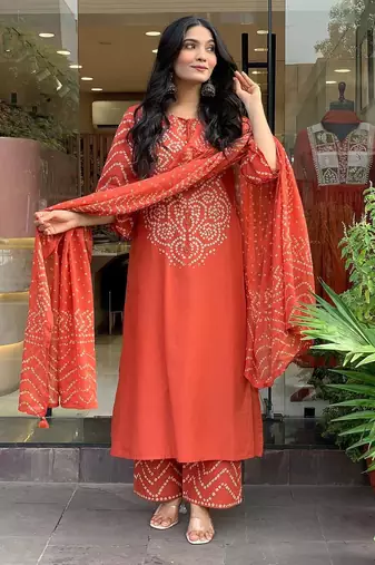 Women rust  printed kurta set with dupatta