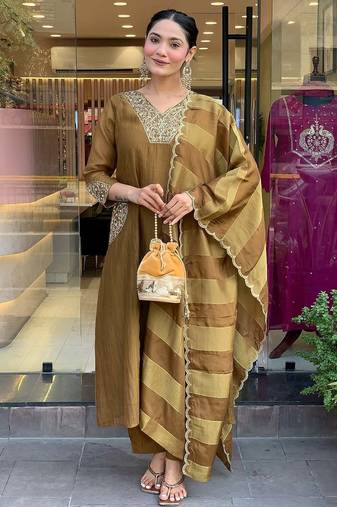 Premium silk blend olive green kurta set for women