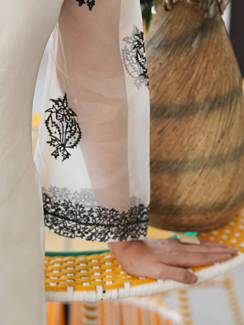 Cream embroidered organza straight cut kurta
