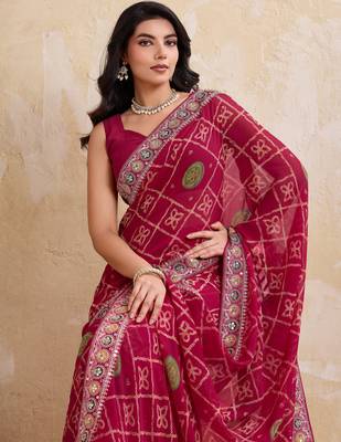 Appetizing pink georgette bandhej print with cutwork lace border saree with mono banglory silk blouse 2