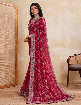 Appetizing pink georgette bandhej print with cutwork lace border saree with mono banglory silk blouse 3