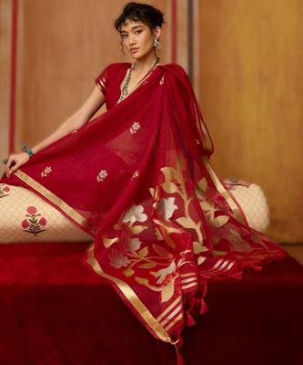 red pure munga art silk blend weaving saree with organza weaving pallu 3