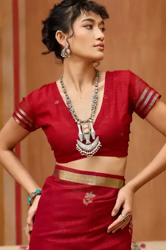 red pure munga art silk blend weaving saree with organza weaving pallu