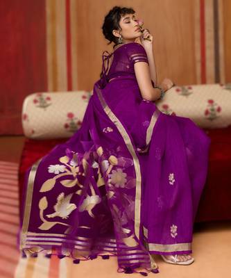 purple pure munga art silk blend weaving saree with organza weaving pallu 3