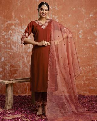 Women's embroidered silk blend kurta pant sets with dupatta 1