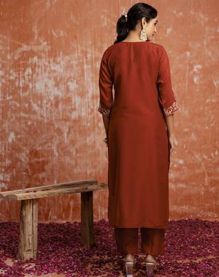 Women's embroidered silk blend kurta pant sets with dupatta 2