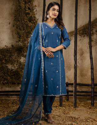 Women's embroidered silk blend kurta pant sets with dupatta 1