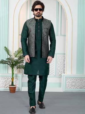 Green jacquard 3 peice kurta jacket set for men 2