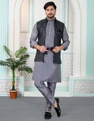 Grey jacquard 3 peice kurta jacket set for men 2