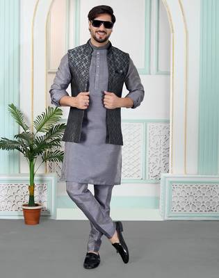 Grey jacquard 3 peice kurta jacket set for men 2