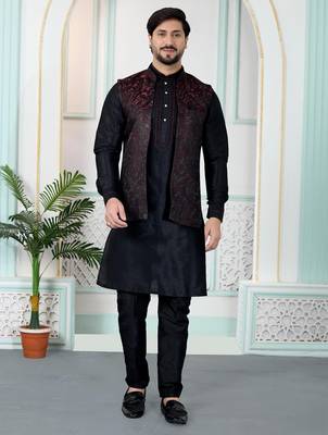 Maroon jacquard 3 peice kurta jacket set for men 1