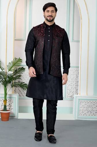 Maroon jacquard 3 peice kurta jacket set for men