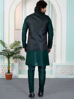 Green jacquard 3 peice kurta jacket set for men 3