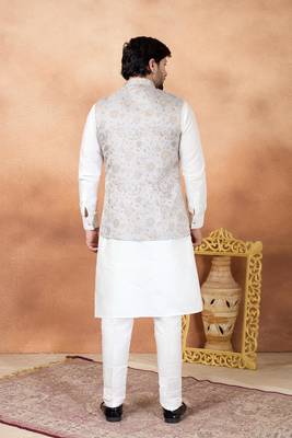 Grey jacquard 3 peice kurta jacket set for men 3