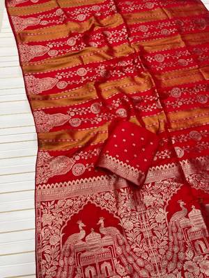 Red Color Jari Jaqurad Weaving Chhinya Tisu Silk Blend Saree 3