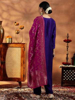 Women's art silk woven motiff kurta pant with dupatta set 4