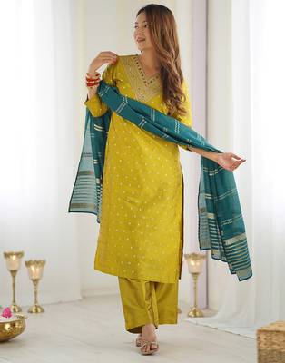 Women's art silk woven motiff kurta pant with dupatta set 3