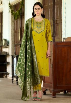 Women's cotton blend sequins embroidered kurta pant with dupatta set 3