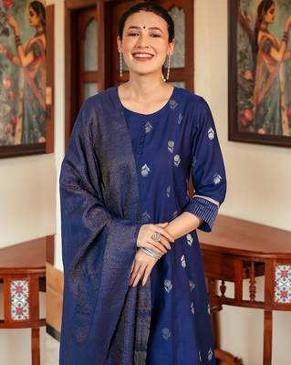 Women's art silk woven motiff kurta pant with dupatta set 3
