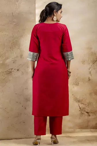 Women's embroidered silk blend kurta pant sets with dupatta