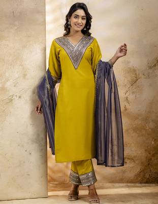 Women's embroidered silk blend kurta pant sets with dupatta 1