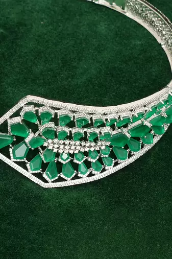 Zircon green stones necklace set
