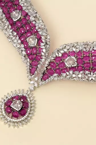 Zircon red stones necklace set