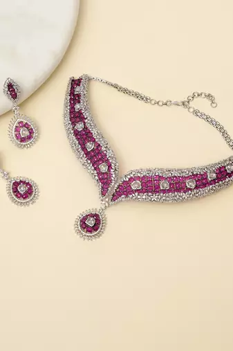 Zircon red stones necklace set