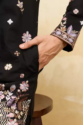 BLACK VISCOSE SILK THREAD & SEQUINS EMBROIDERED WORK WEDDING FESTIVAL MARRIAGE PARTY WEAR STRAIGHT MENS KURTA