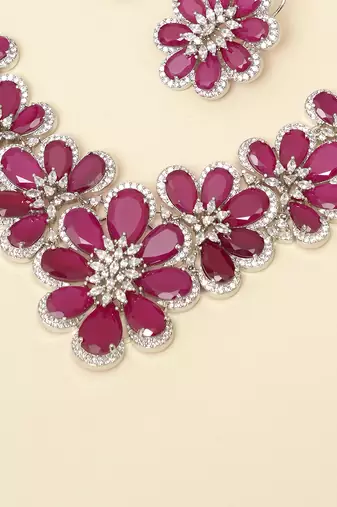 Zircon red stones necklace set