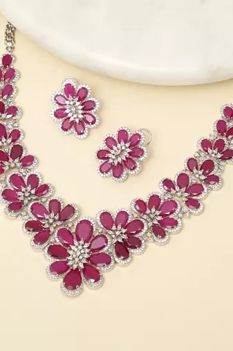 Zircon red stones necklace set