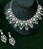Zircon green stones necklace set