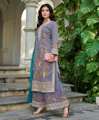Grey shimmer free size stitched plazzo suit with codding dori & sequin  3