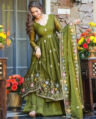Women's organza floral embroidered anarkali kurta palazzo with dupatta set 1