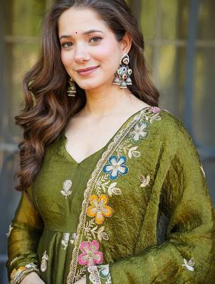 Women's organza floral embroidered anarkali kurta palazzo with dupatta set 4
