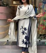 Off- white muslin fabric printed kurta set
