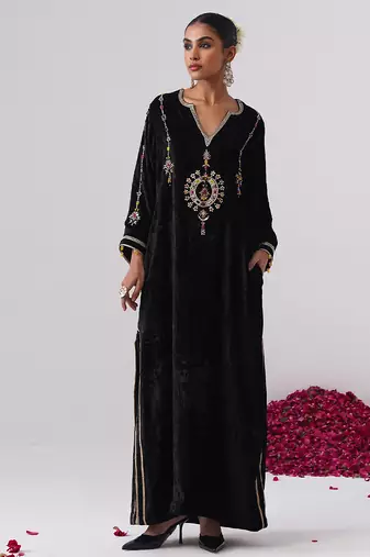 Black embroidered velvet kaftan