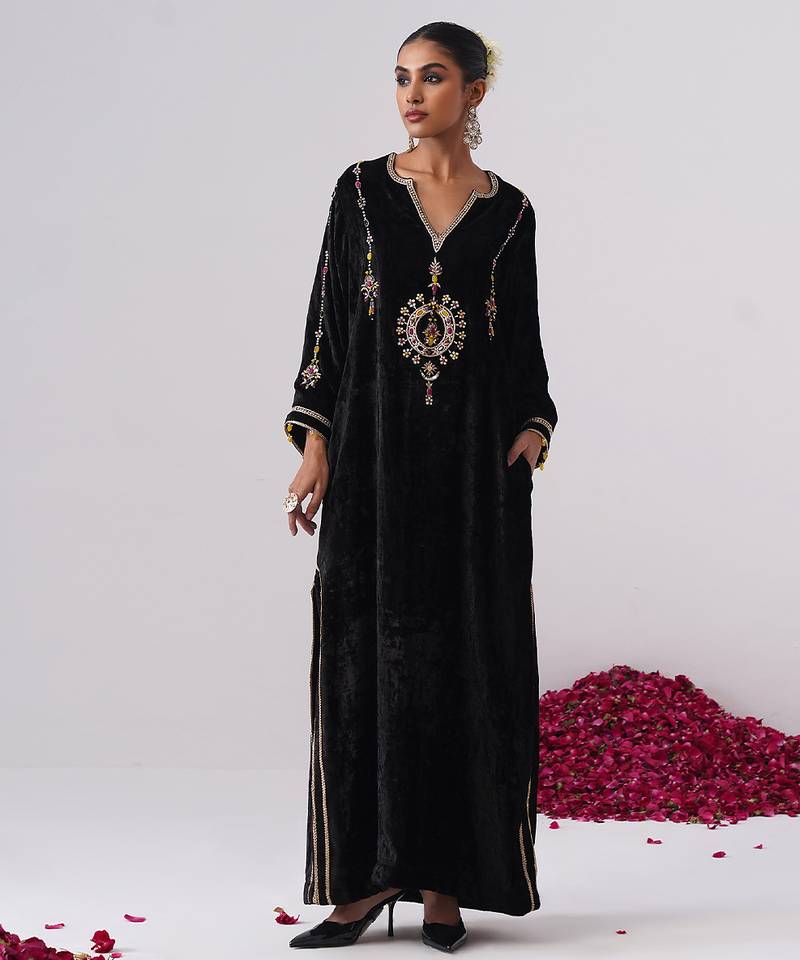 Black embroidered velvet kaftan