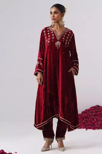 Red embroidered velvet kurta set