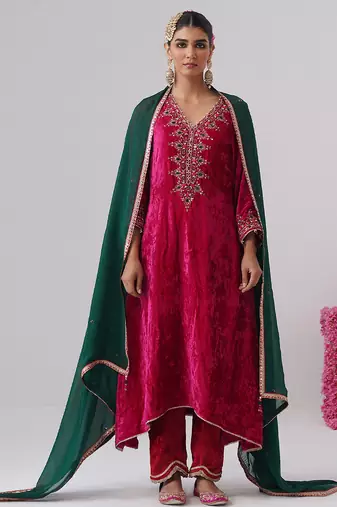 Pink embroidered velvet kurta set