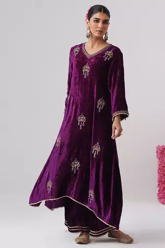 Purple embroidered velvet kurta set