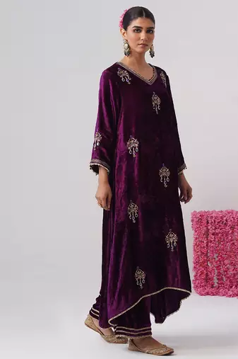 Purple embroidered velvet kurta set